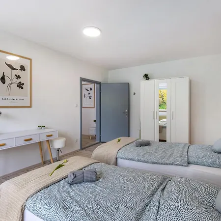 Albglueck 2 Hechingen, 3 Schlafzimmer, 1-7 Personen, Burg 5 Km *